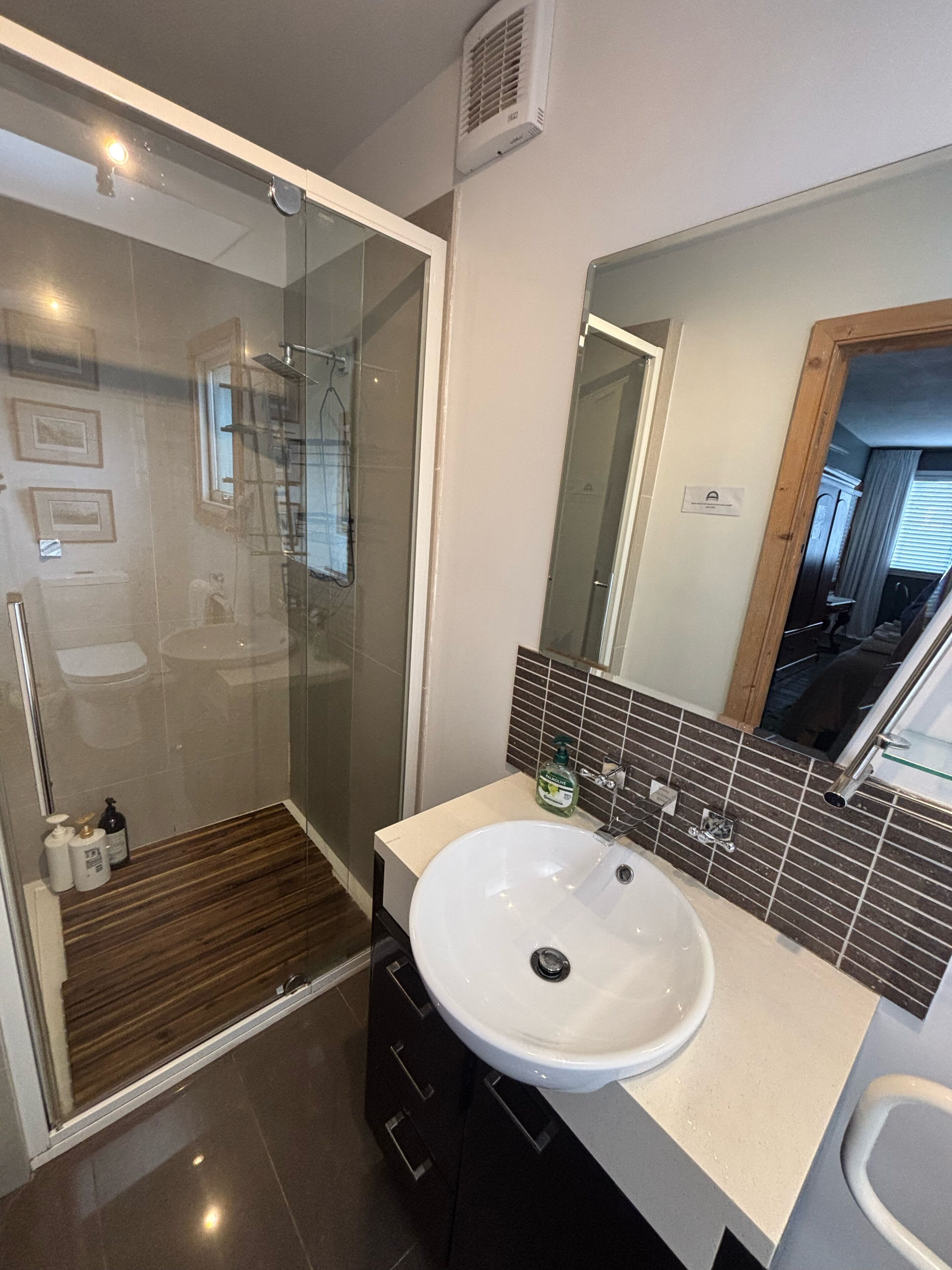 Studio | Bathroom