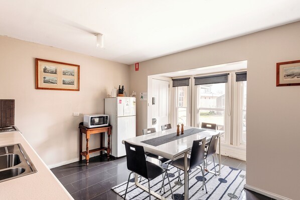 Cottage, 2 chambres | Cuisine privée