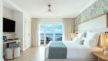 1 bedroom, in-room safe, individually decorated, desk