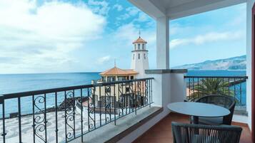 Junior Suite, 1 Bedroom, Balcony, Ocean View (Preferred Club, 4 Adults) | Beach/ocean view