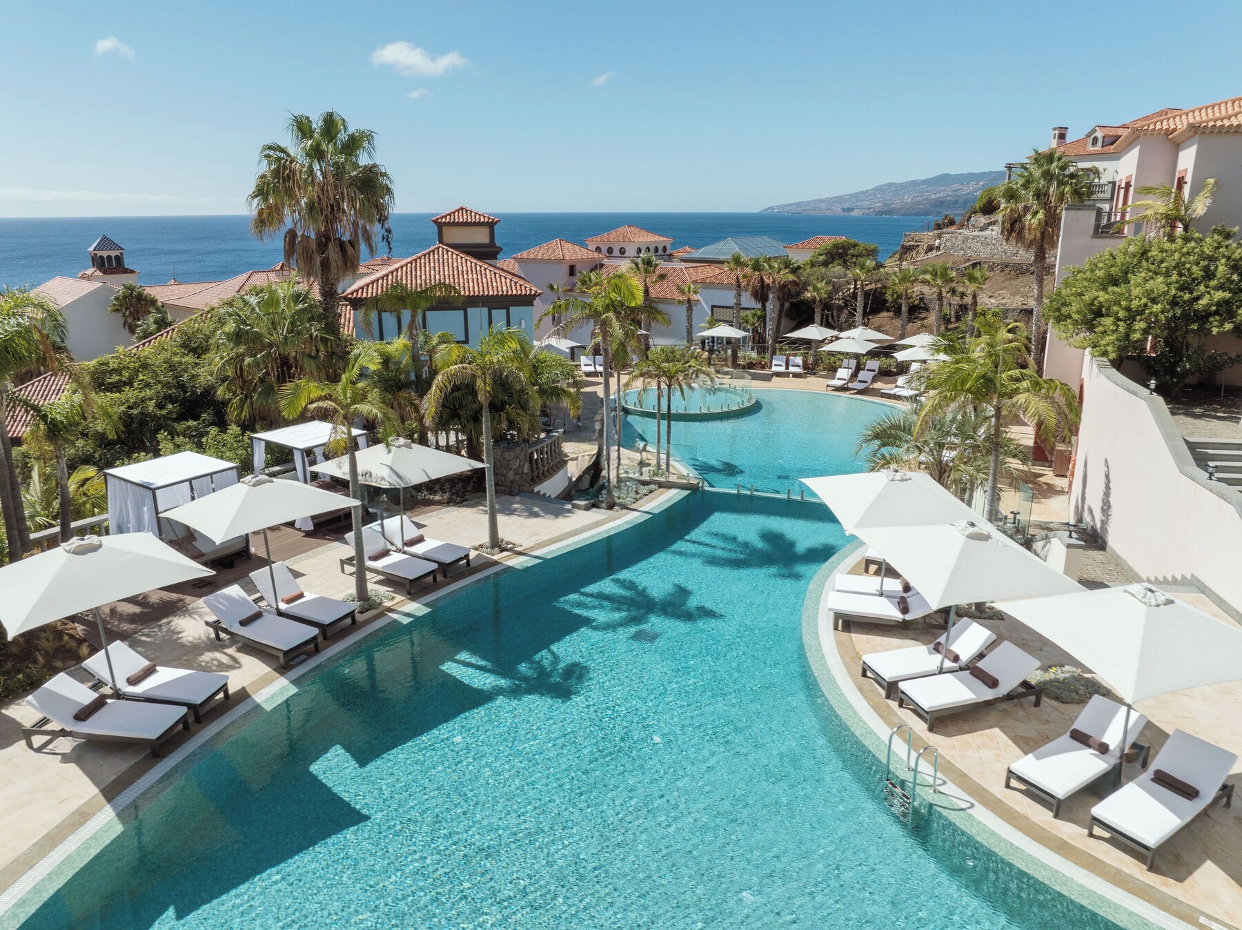 Indoor pool, 2 outdoor pools, pool umbrellas, sun loungers