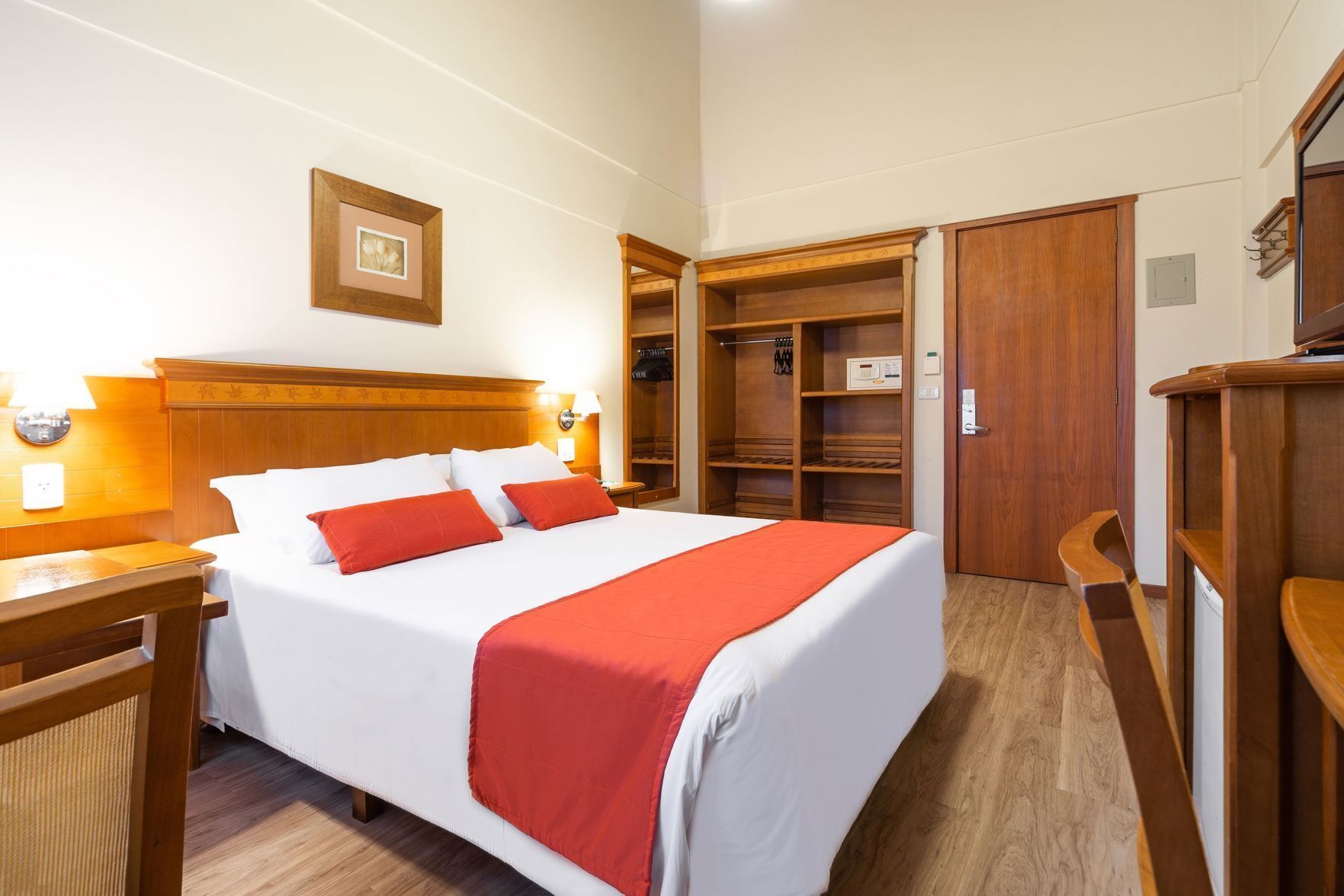 Minibar, in-room safe, desk, soundproofing