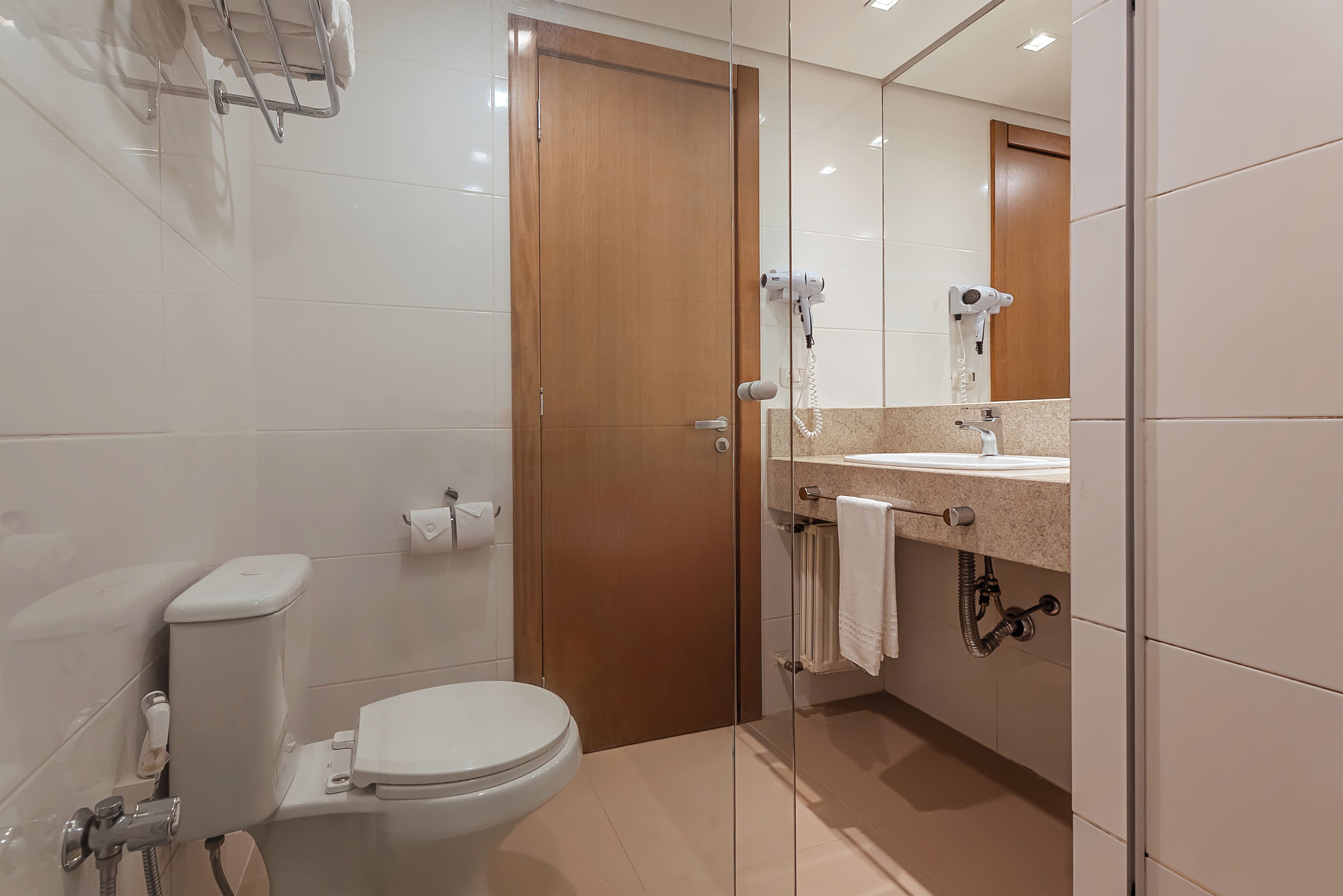 shower, rainfall showerhead, hair dryer, bidet