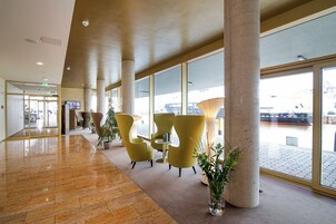 Sala de estar en el lobby