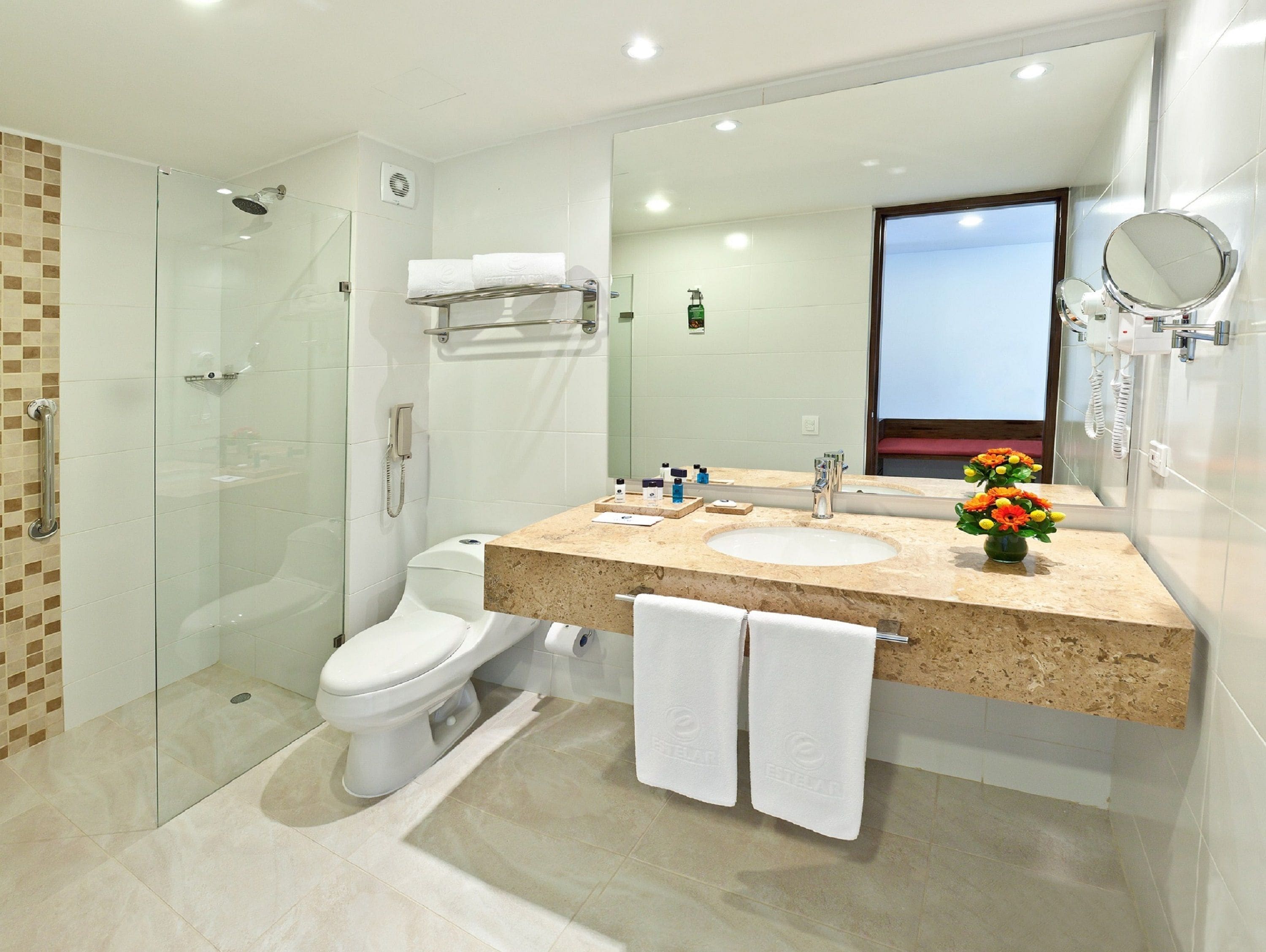 standard room, 2 single beds | bathroom | shower, rainfall showerhead, free toiletries, towels