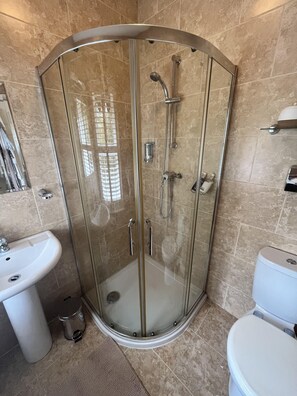 Bathroom - Geminian Guest House (Harrogate)