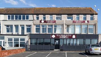 واجهة المنشأة