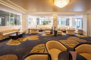 Bar (on property) - Hotel Paradis (Lourdes)