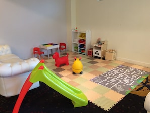 Children’s play area – indoor