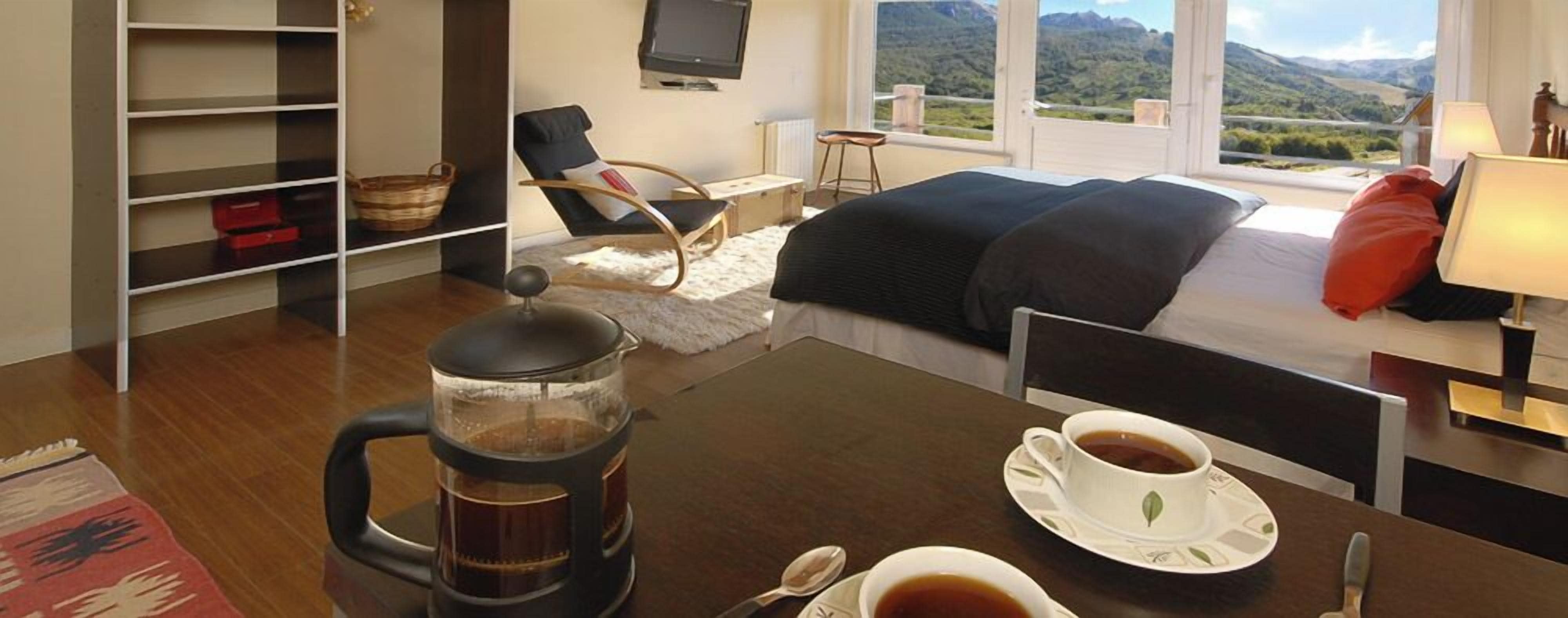 Studio | In-room safe, iron/ironing board, free cots/infant beds, free WiFi