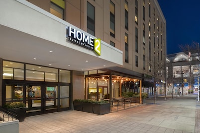 Home2 Suites by Hilton Philadelphia - Convention Center, PA