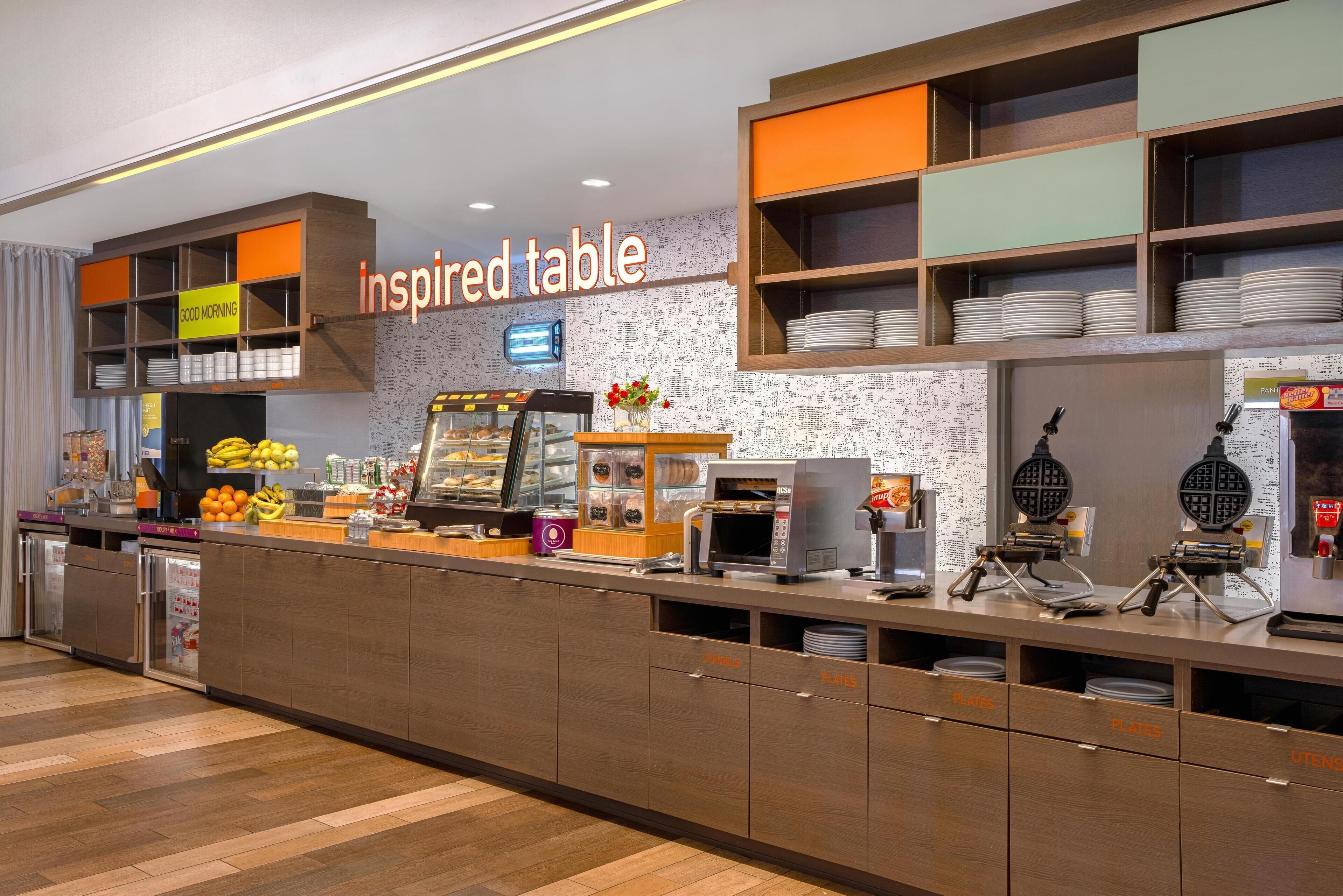 free daily continental breakfast