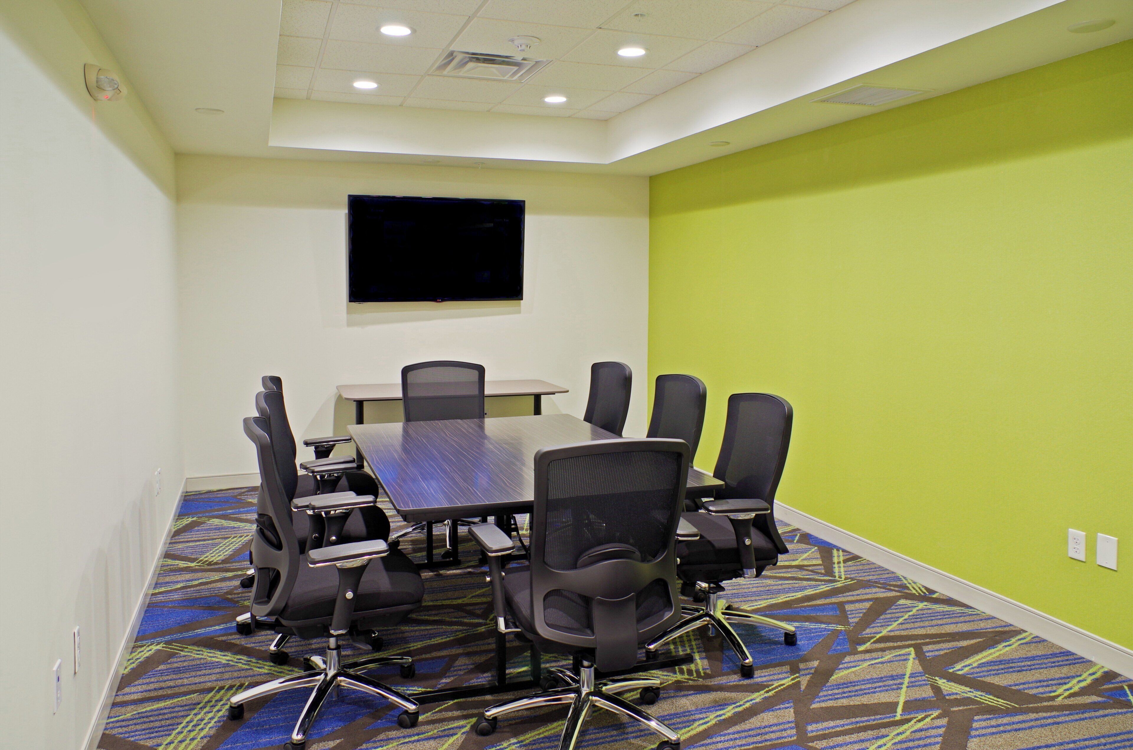 Photo - Holiday Inn Express Hotel & Suites Phoenix North Scottsdale by IHG