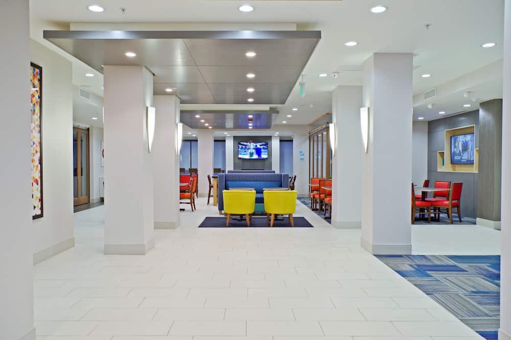 Holiday Inn Express Hotel & Suites Phoenix North Scottsdale by IHG