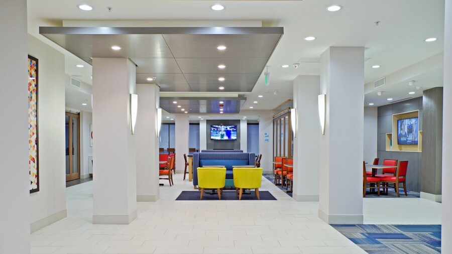 Holiday Inn Express Hotel & Suites Phoenix North Scottsdale by IHG