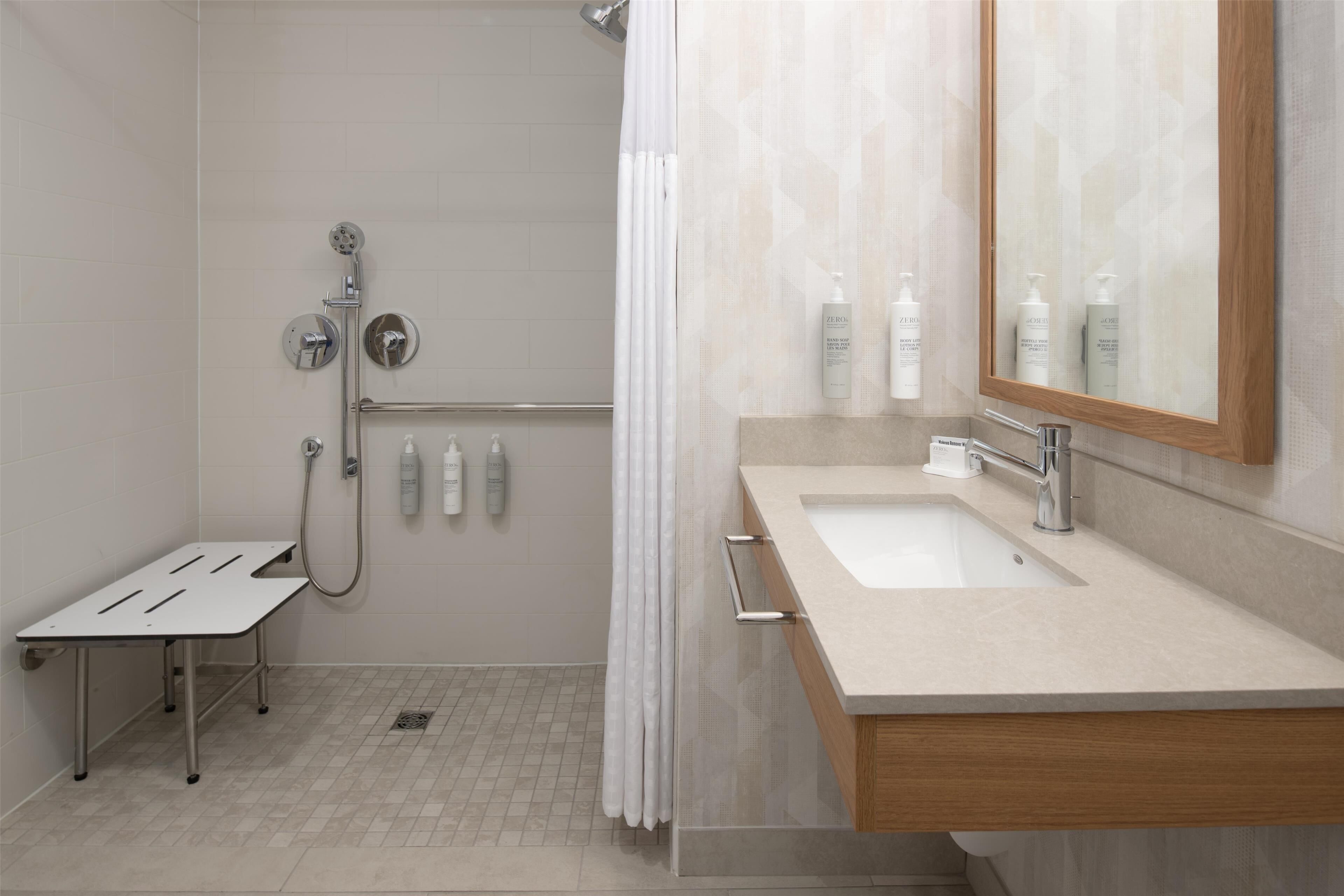 room, 1 king bed, accessible (mobiliy & hearing, roll-in shower) | bathroom shower