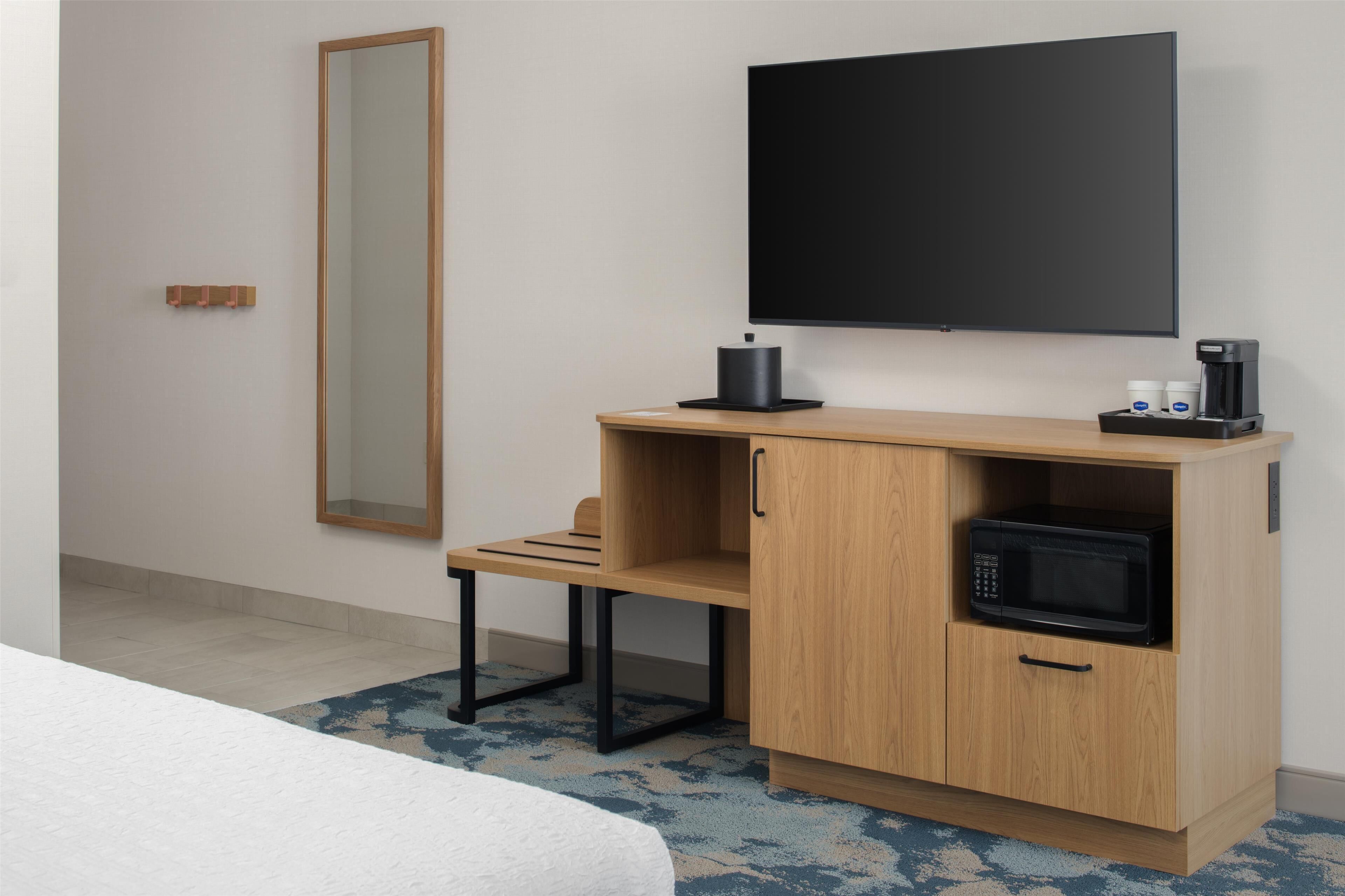 hypo-allergenic bedding, in-room safe, individually furnished, desk