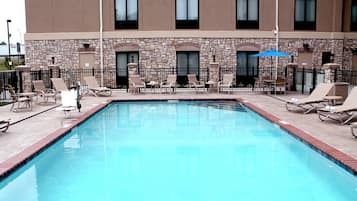 Seasonal outdoor pool, open 8:00 AM to 10:00 PM, sun loungers