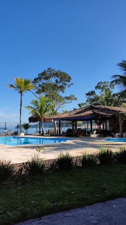 Property grounds. Summit Beach Hotel Boiçucanga