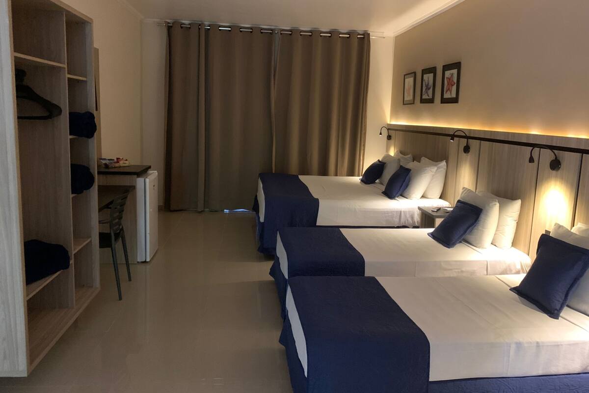 Classic Studio Suite, 1 Bedroom | Minibar, bed sheets