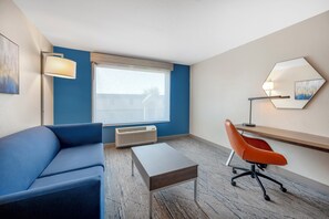 Room - Holiday Inn Express Hotel & Suites Selinsgrove by IHG (Selinsgrove)