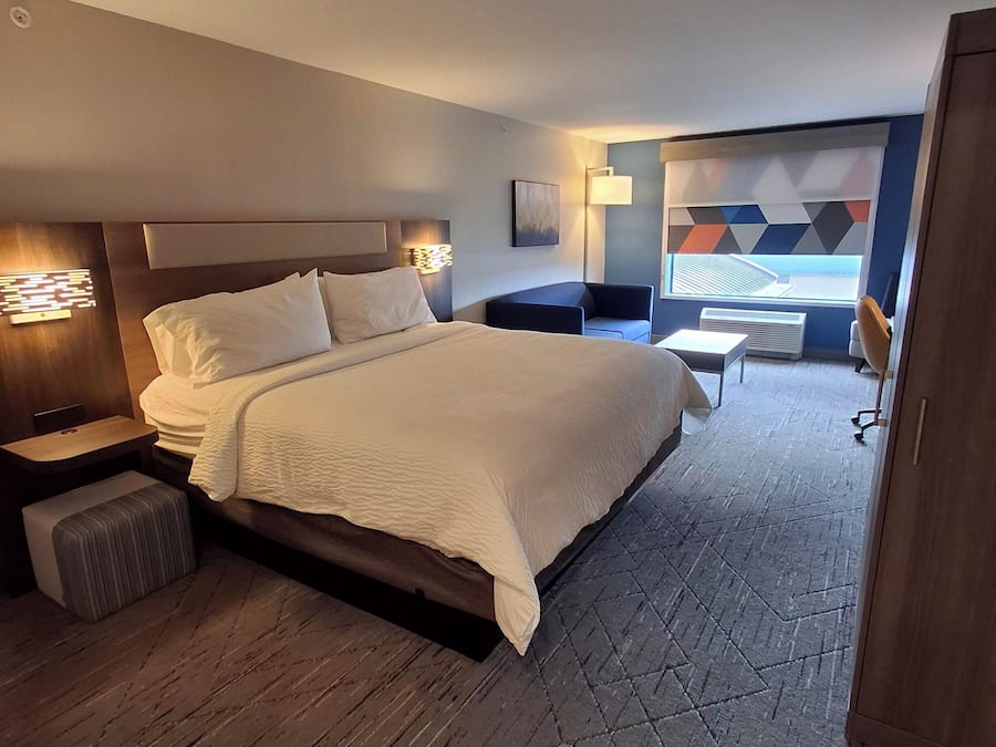 Desk, iron/ironing board, free cribs/infant beds, rollaway beds