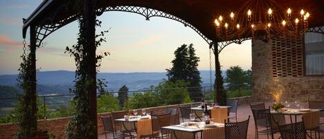 ساحة الطعام