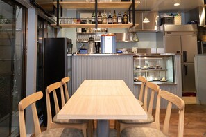 Breakfast, lunch, brunch served; Italian cuisine  - Juyoh Hotel - Hostel (Tokyo)