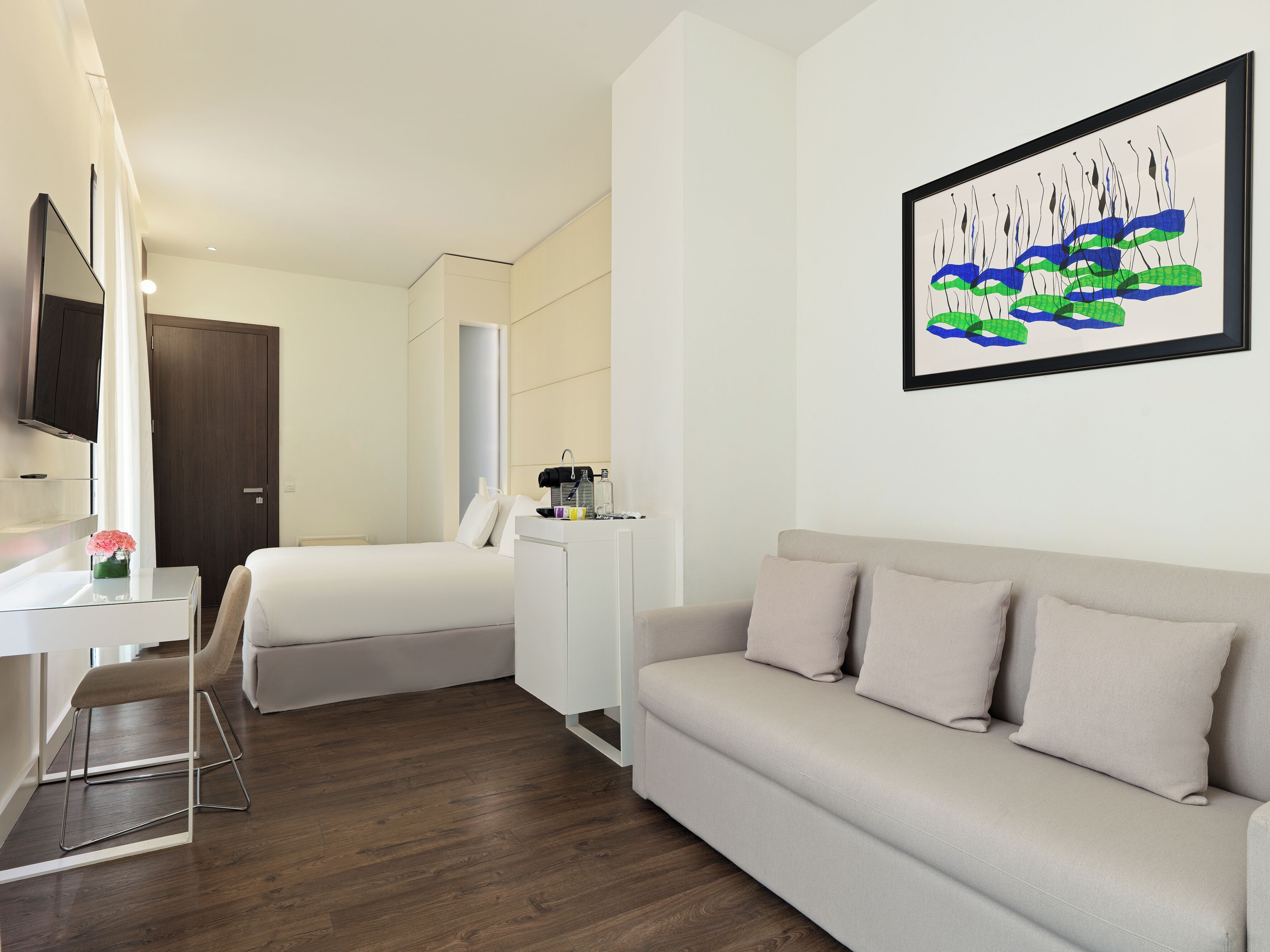 Habitación doble familiar | Ropa de cama hipoalergénica, edredón y camas con efecto memoria 
