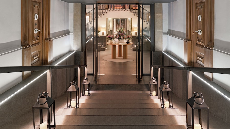 H10 Urquinaona Plaza