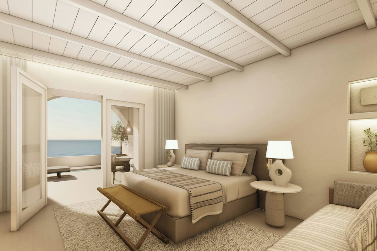 Hypo-allergenic bedding, minibar, in-room safe, blackout curtains