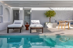 Two Bedroom Maisonette, Private Pool, 2 King | Private pool