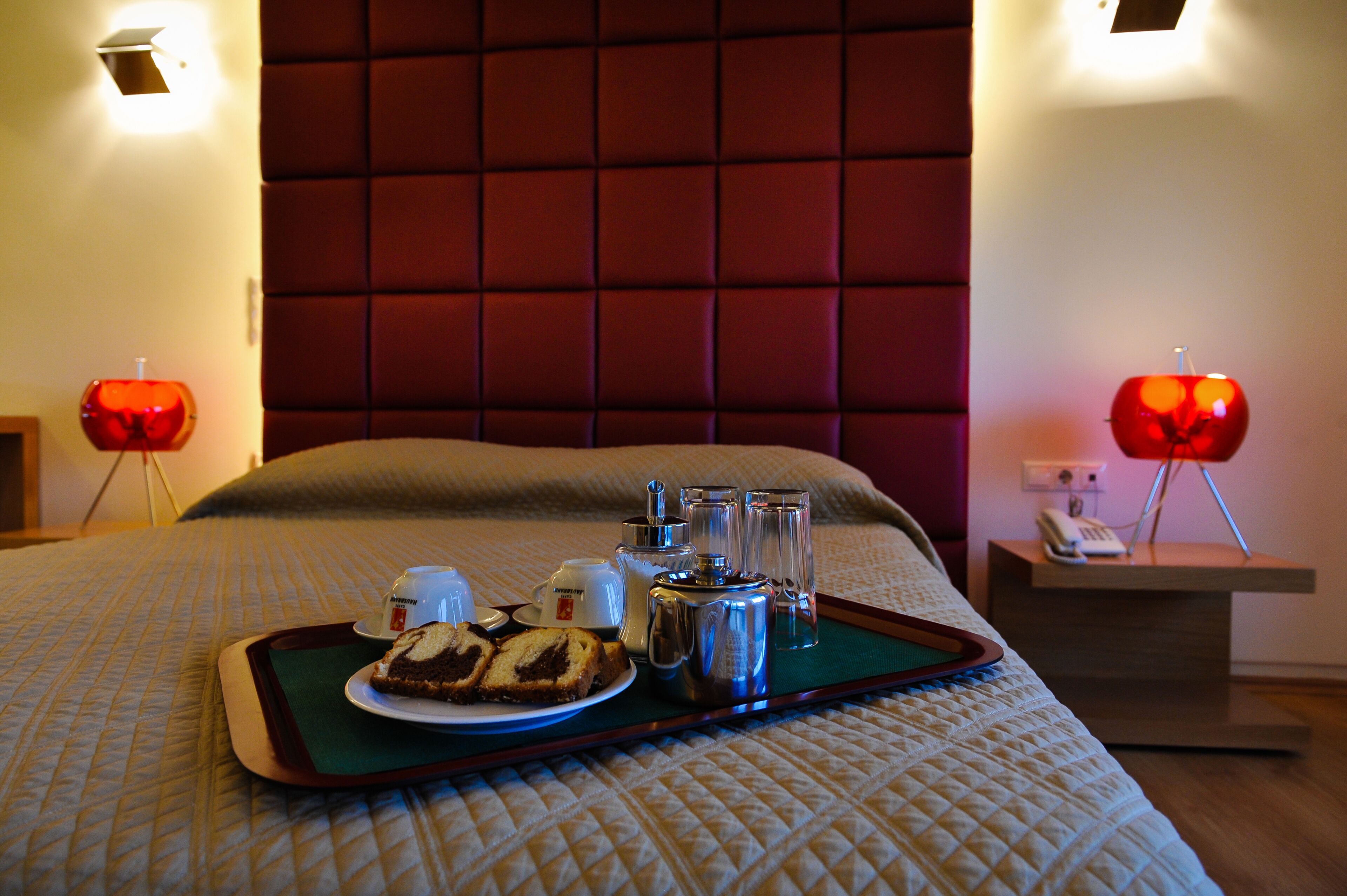 suite | 1 bedroom, minibar, in-room safe, individually decorated