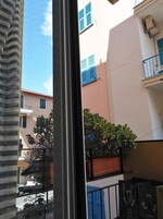 Triple Room | In-room safe, desk, blackout drapes, free WiFi