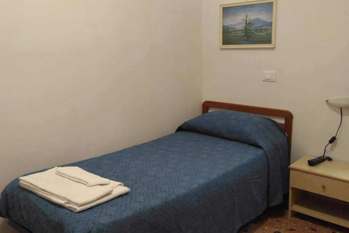In-room safe, desk, blackout curtains, free WiFi