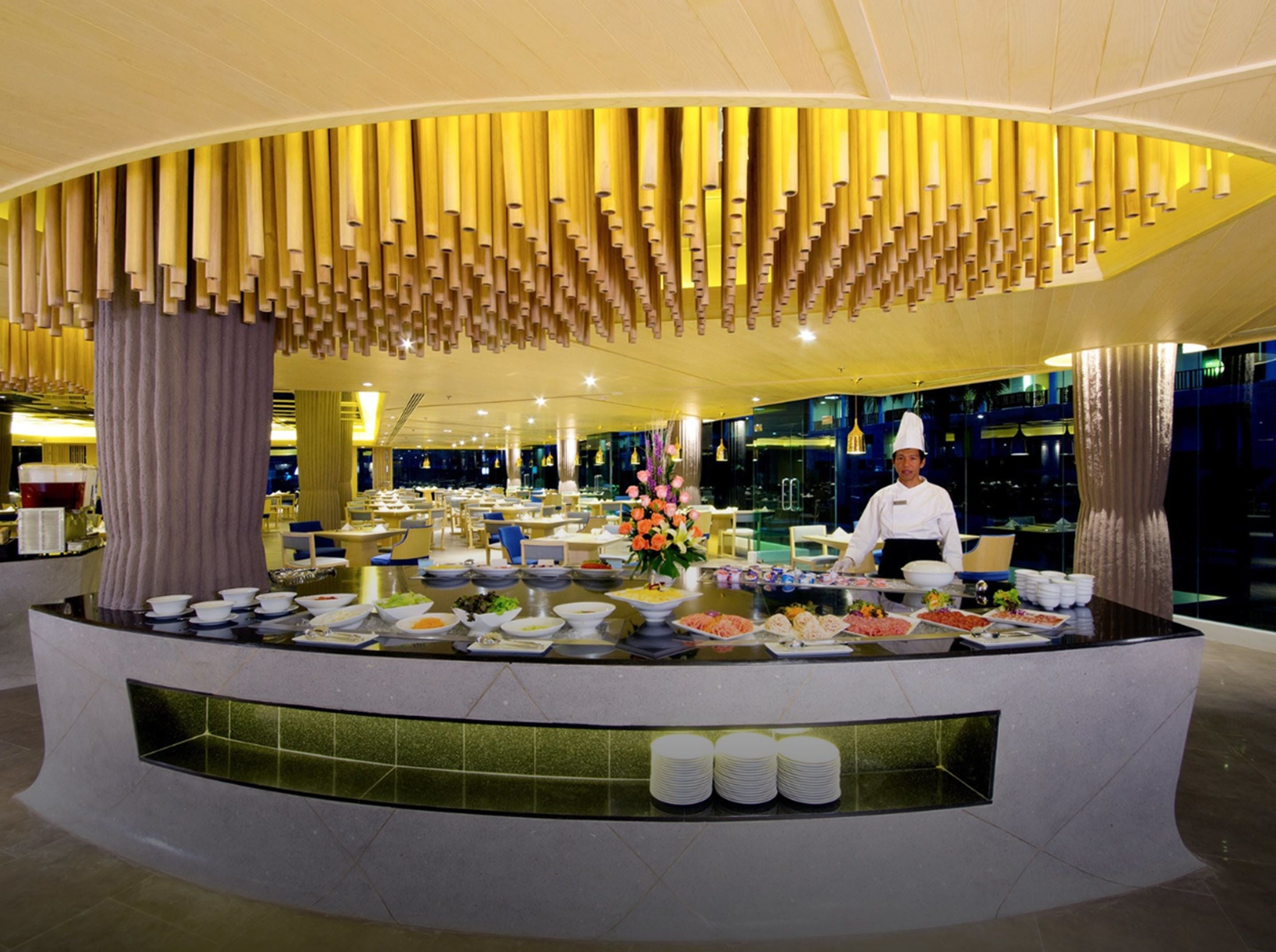 daily buffet breakfast (thb 650 per person)