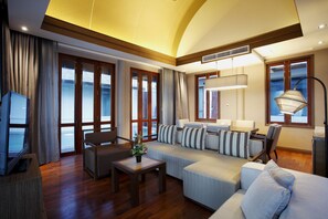 Villa, Private Pool, Beachfront | Minibar, in-room safe, desk, soundproofing