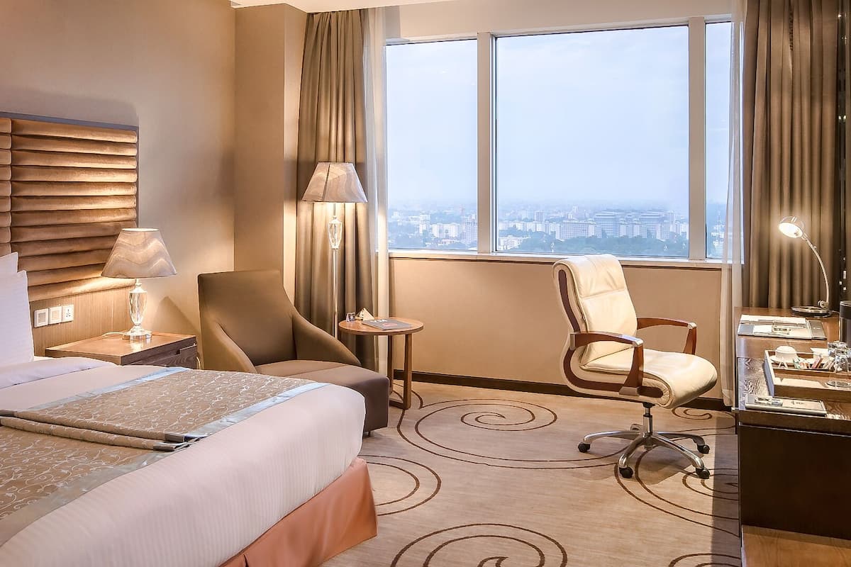 minibar, in-room safe, desk, soundproofing