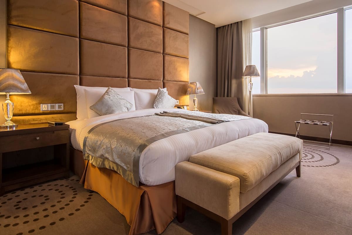 Camera Executive, 1 letto king | Minibar, cassaforte in camera, una scrivania, insonorizzazione