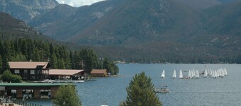 Western Riviera Lakeside Lodging