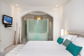 Suite, Sea View (Romance) | Minibar, in-room safe, desk, soundproofing - Allure Suites (Santorini)
