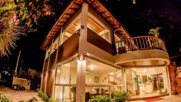 Front of property – evening/night