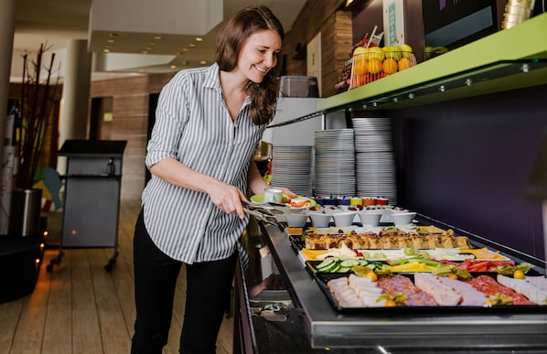 Daily buffet breakfast (EUR 19 per person)