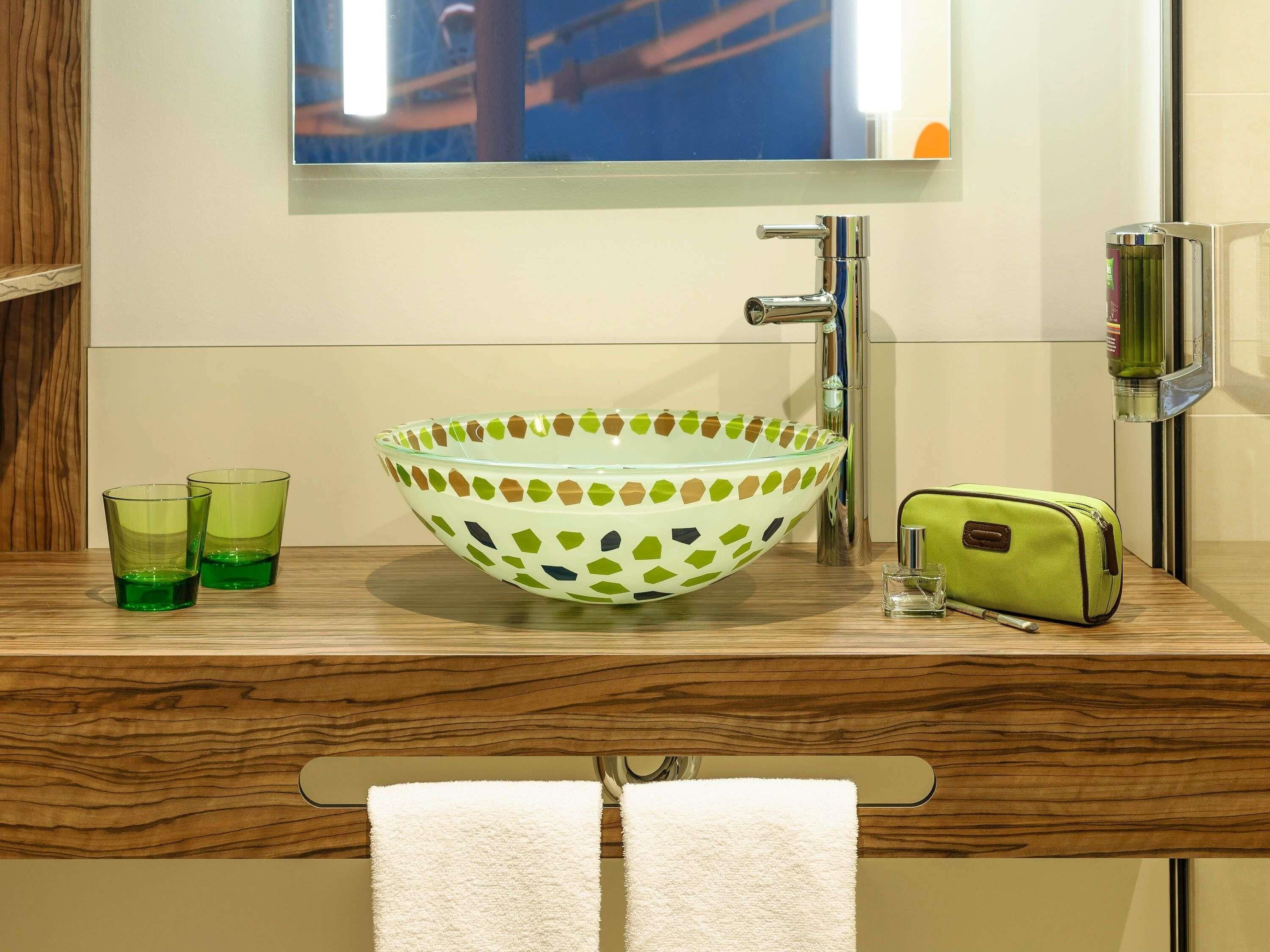 standard twin room | 1 bedroom, hypo-allergenic bedding, in-room safe, desk