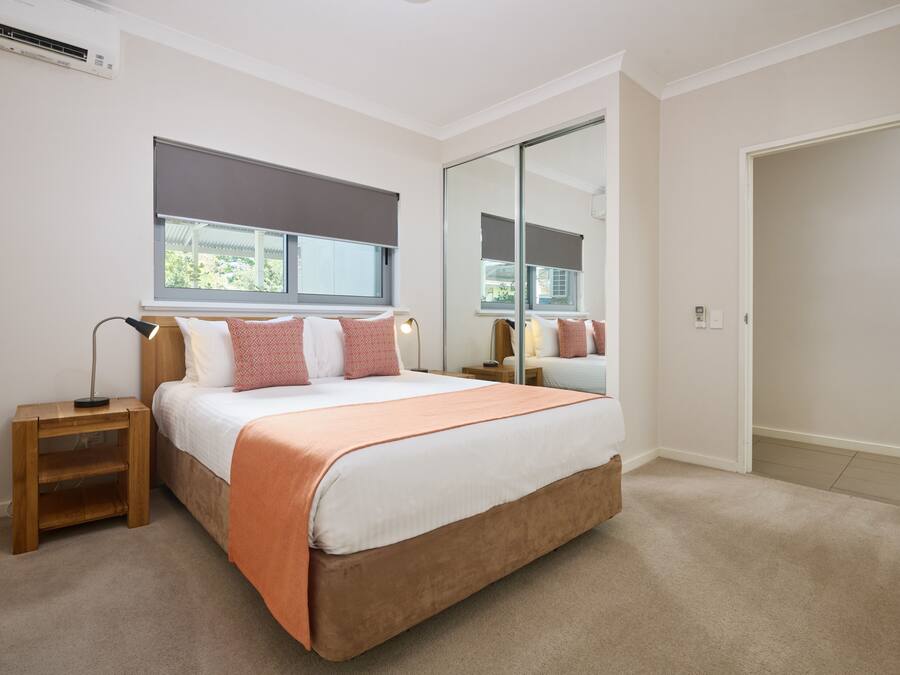 In-room safe, desk, laptop workspace, iron/ironing board