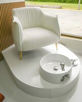 桑拿、湿蒸房、身体护理、芳香疗法、热石按摩、身体磨砂