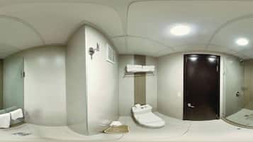 Executive Room | Bathroom | Free toiletries, hair dryer, soap, shampoo