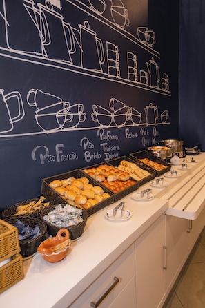 Tägliches Frühstücksbuffet (49 BRL pro Person)