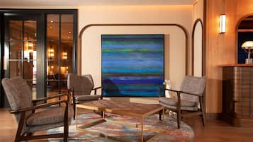 Sala de estar en el lobby
