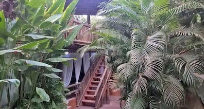 Camping & Pousada RepĂșblica dos CamarĂ”es